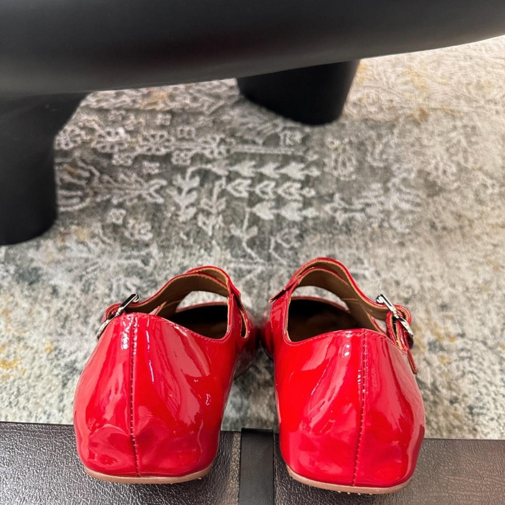 ALAÏA Red Patent Mary Jane Flats - Picture 9 of 9